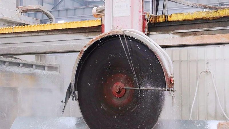 环氧水磨石地面施工流程详解：从基层处理到成品验收