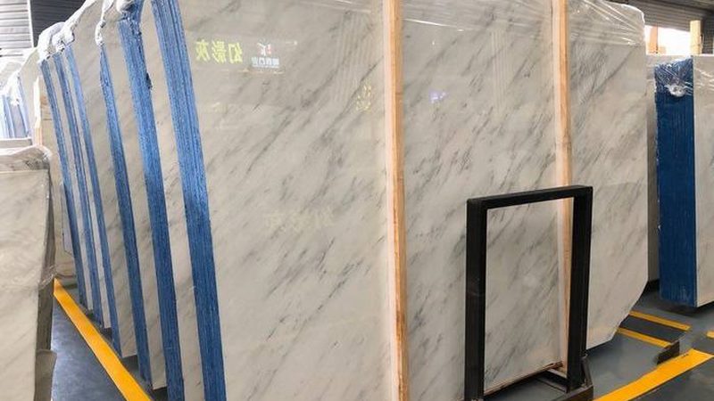 石材马赛克与陶瓷马赛克：材质与工艺的差异化解析